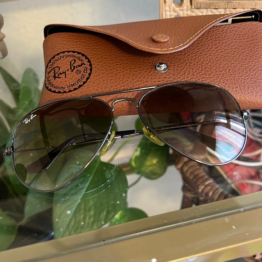 Gunmetal Ray Bans